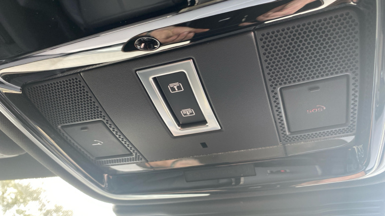 Land Rover Range Rover Velar 2.0 D200 MHEV Dynamic SE 5dr Auto Diesel Estate